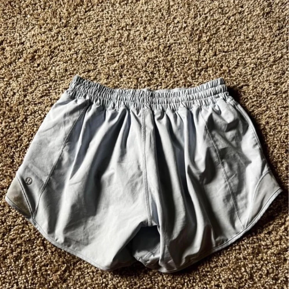 Lululemon Hotty Hot Short II *Long 4" Windmill - Picture 2 of 3